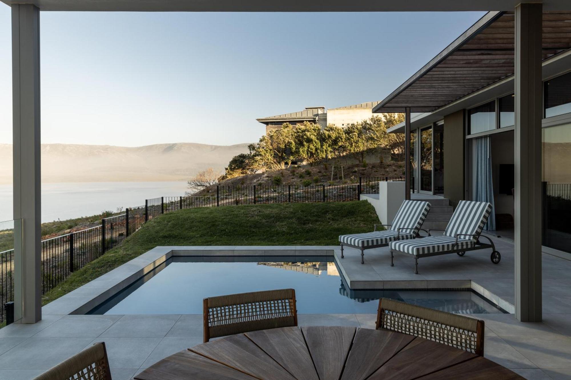 Azure Retreat Villa Hermanus Exterior photo