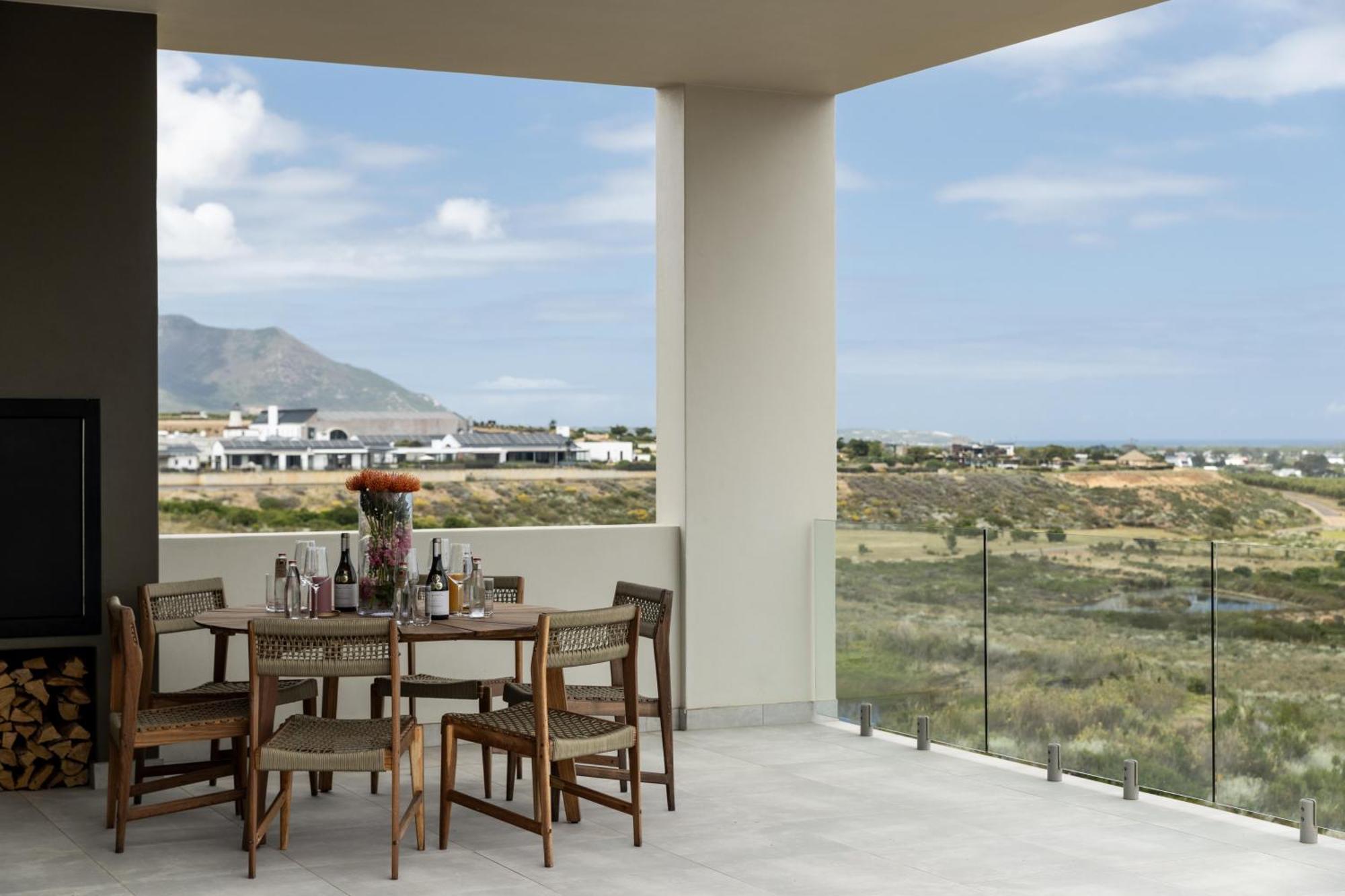 Azure Retreat Villa Hermanus Exterior photo